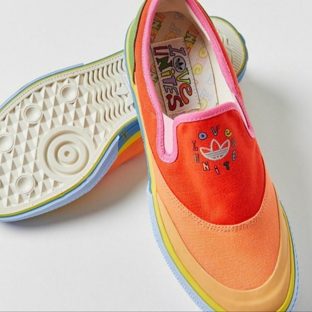 Boys Adidas slip on